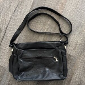 Tuscan’s Black Leather Purse